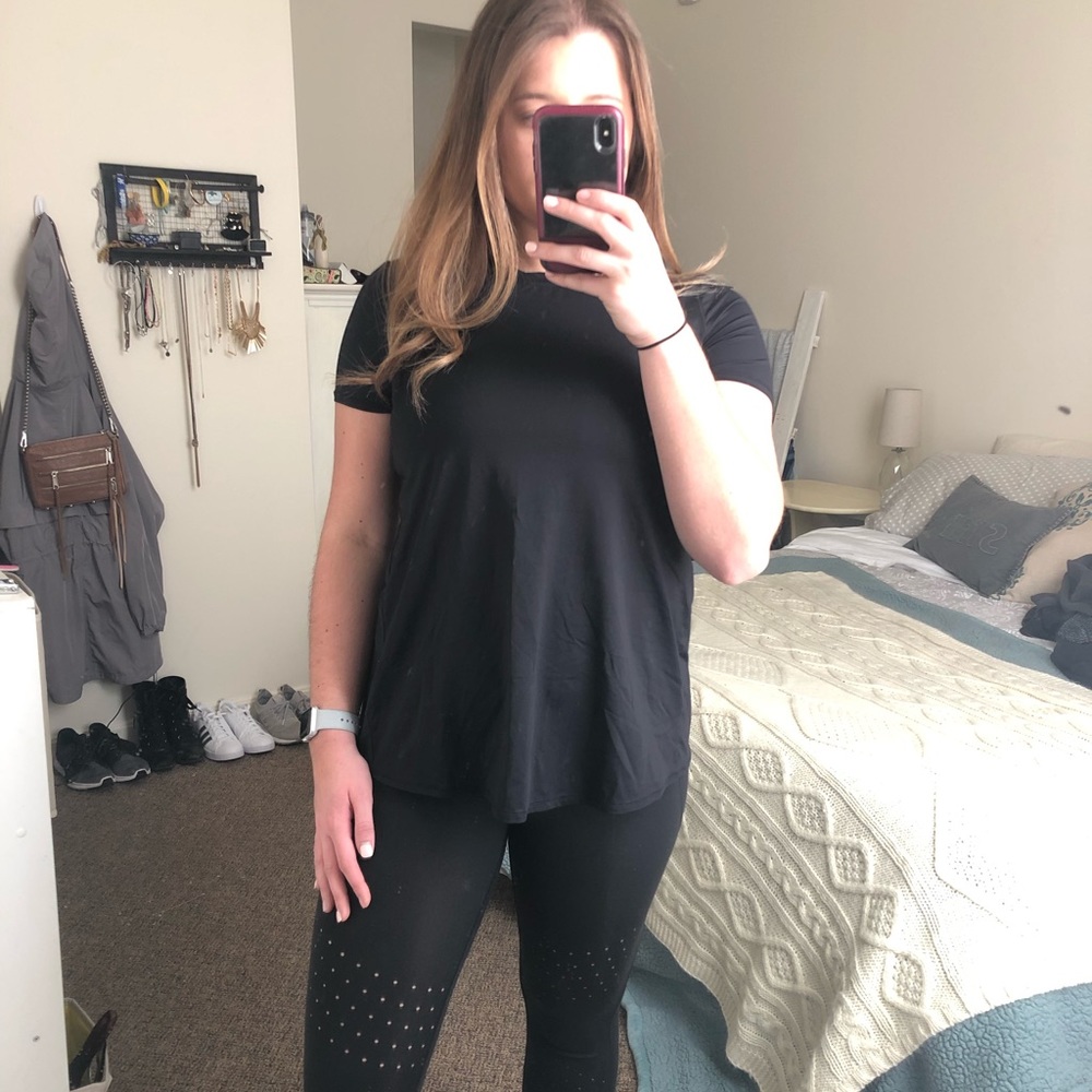 Athleta Sunlover tee